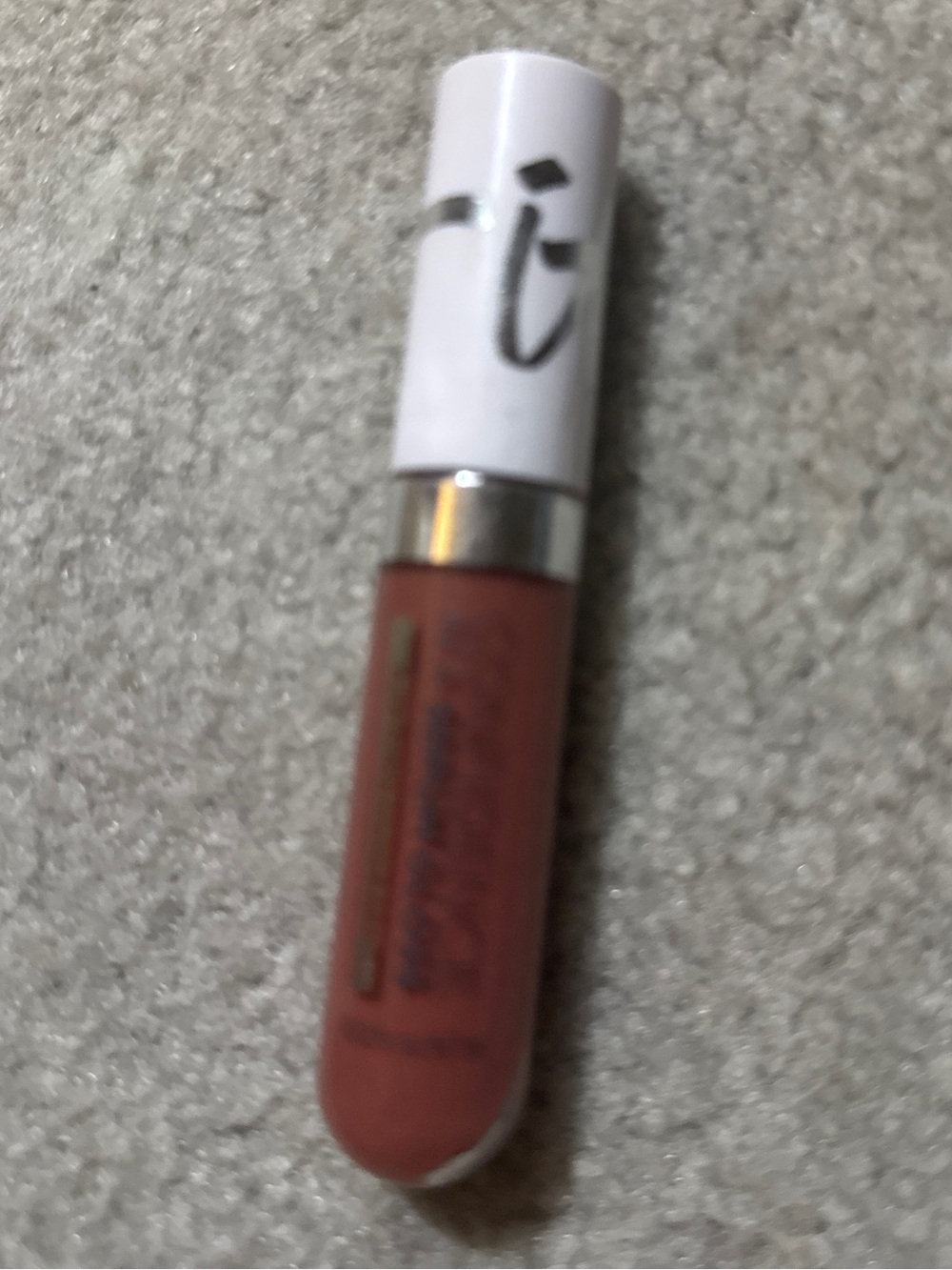 it cosmetics Liquid Lipstick in Warm Rust